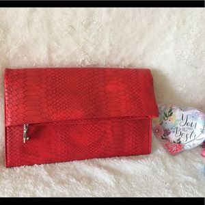 INC Averry Tunnel Convertible Crossbody/FlameSnake